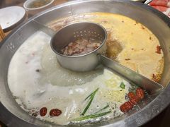 -佬土鹅肠火锅(解放路店)