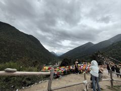 -亚拉雪山风景区