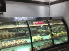 面包甜点陈列柜-味多美(上南路店)