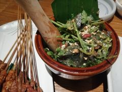 手撕椒松花蛋-云海肴·汽锅鸡·云南菜(天山百盛优客店)