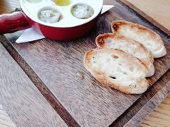 蜗牛配蒜香面包-EN SPACE恩空间