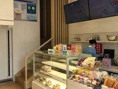 面包甜点陈列柜-好利来(山东路店)