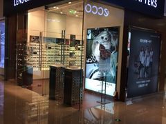 -LensCrafters亮视点·OAKLEY精选(静安嘉里中心店)