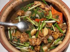 啫啫走地鸡-八府香鸭·啫啫煲(华山路店)