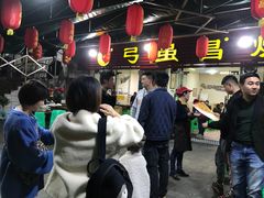 等位区-弓虽昌焖烧鸡(大竹林店)