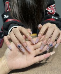 -自在·款式美甲美睫