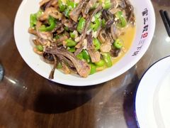 -富正毅三下锅·湘西韵味(天门山索道店)