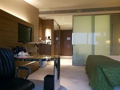 -上海滴水湖皇冠假日酒店