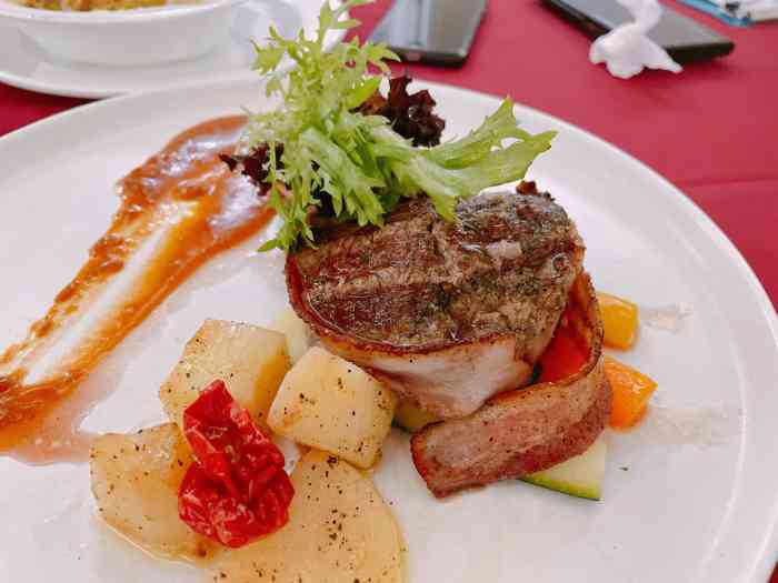 红房子西菜馆(淮海店)