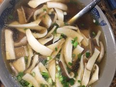 鸡汤野菌-回水镇·江湖川菜(恒大新城店)