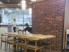 -裕记烧腊连锁餐饮(国商分店)