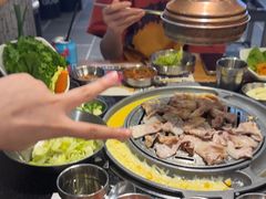 -GOGIYA·咕叽吖韩国传统烤肉店(东方新天地店)