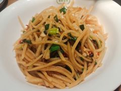 -费大厨辣椒炒肉(万家丽一店)