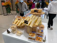 面包甜点陈列柜-BreadTalk面包新语·烘焙蛋糕(海岸城店)