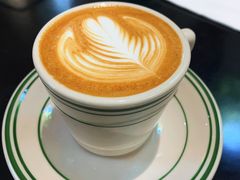 澳白-COTTON CAFE(德信·中外公寓店)