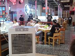 大堂-么肆烤肉·中式自助·烤肉大排档(街道口季佳PAI店)