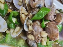 葱姜炒花甲-贞姨美食·老字号海鲜大排档