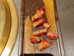 -铭牛烧肉·和牛海鲜自助(高新月牙湖店)