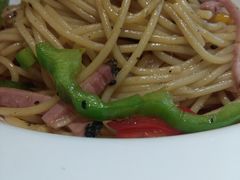 -亮马河饭店翠雅咖啡厅