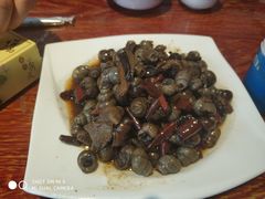 酱香田螺-满堂春特色餐馆