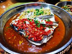 双色鱼头王-回家湘菜馆(浮山后店)