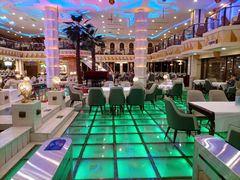 -碧中海汤泉汗蒸酒店