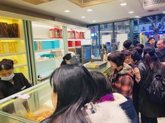 等位区-上海哈尔滨食品厂(淮海中路店)