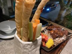 -穹六人间 people 6(岳阳路店)