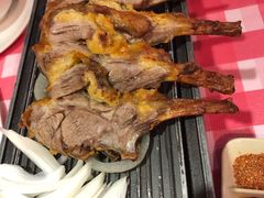 馕坑烤羊排-西域阿里马新疆菜·清真(桂花路店)