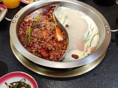 -沸炉重庆老火锅(军事博物馆店)