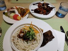 -亮马河饭店翠雅咖啡厅