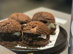 -W COLLECTIVE  DESSERT SHOP