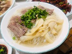 -犇逸·乐山跷脚牛肉·四川现炒(览海店)