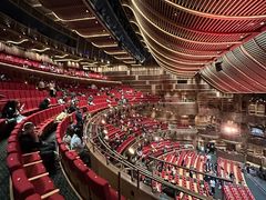 -交通银行前滩31演艺中心