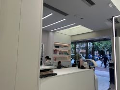 -PE SALON