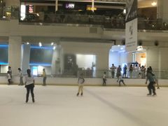 -冰纷万象滑冰场(深圳万象城店)