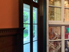 -Nathalie Djurberg与Hans Berg“牛皮纸包裹的月亮”-Prada荣宅当季展览