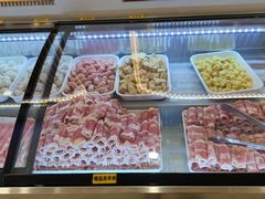 -嘎琉鲜切牛肉自助火锅