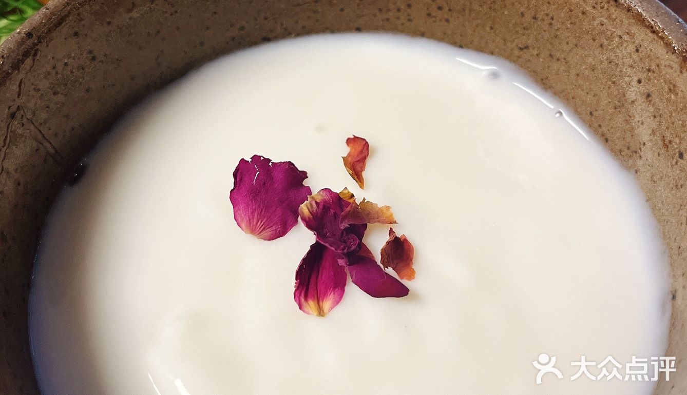 点的一个双人餐,我看基本包含了一些招牌菜