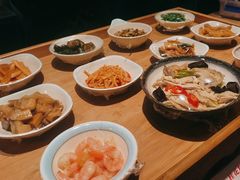 -李犟大爆鳝面·手工蟹黄包(湖滨西湖店)