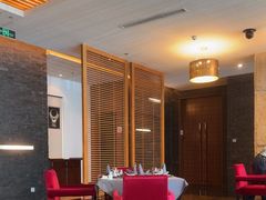 -粤尚腾香居中餐厅(首都机场希尔顿店)