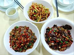 酸菜炒粉皮-笨罗卜浏阳菜馆(龙华鹏润达店)