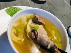 -佬太公海鸭·海鲜大排档(上海总店)
