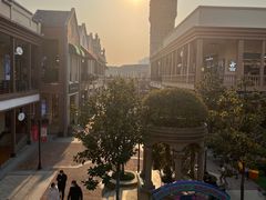 -王府井奥莱临潼小镇(临潼店)