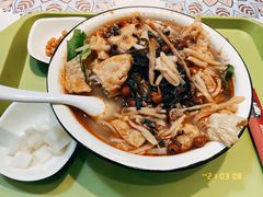-丽丽三鲜螺蛳粉(田林路店)