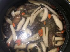 菌菇汤-骏莱海鲜鱼港(五角场店)