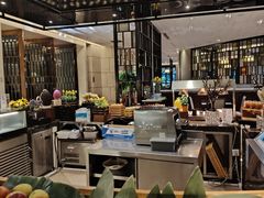 -广州万富希尔顿酒店·感趣自助餐厅·金秋蟹宴生蚝海鲜刺身烧烤
