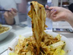 油泼肉酱面-小二面店