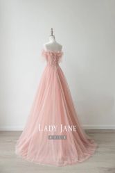 -Lady  Jane高端婚纱礼服馆