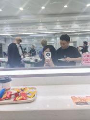 -镁连社·美联社